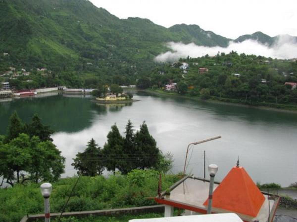The Tal Paradise Bhīm Tāl Exteriör bild